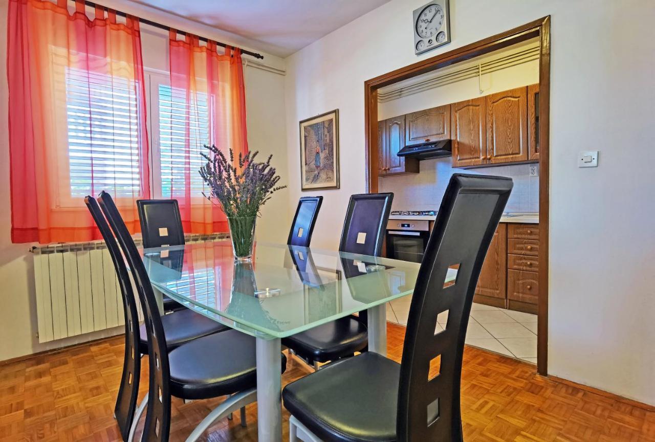 Apartman Danijela Vodice Luaran gambar
