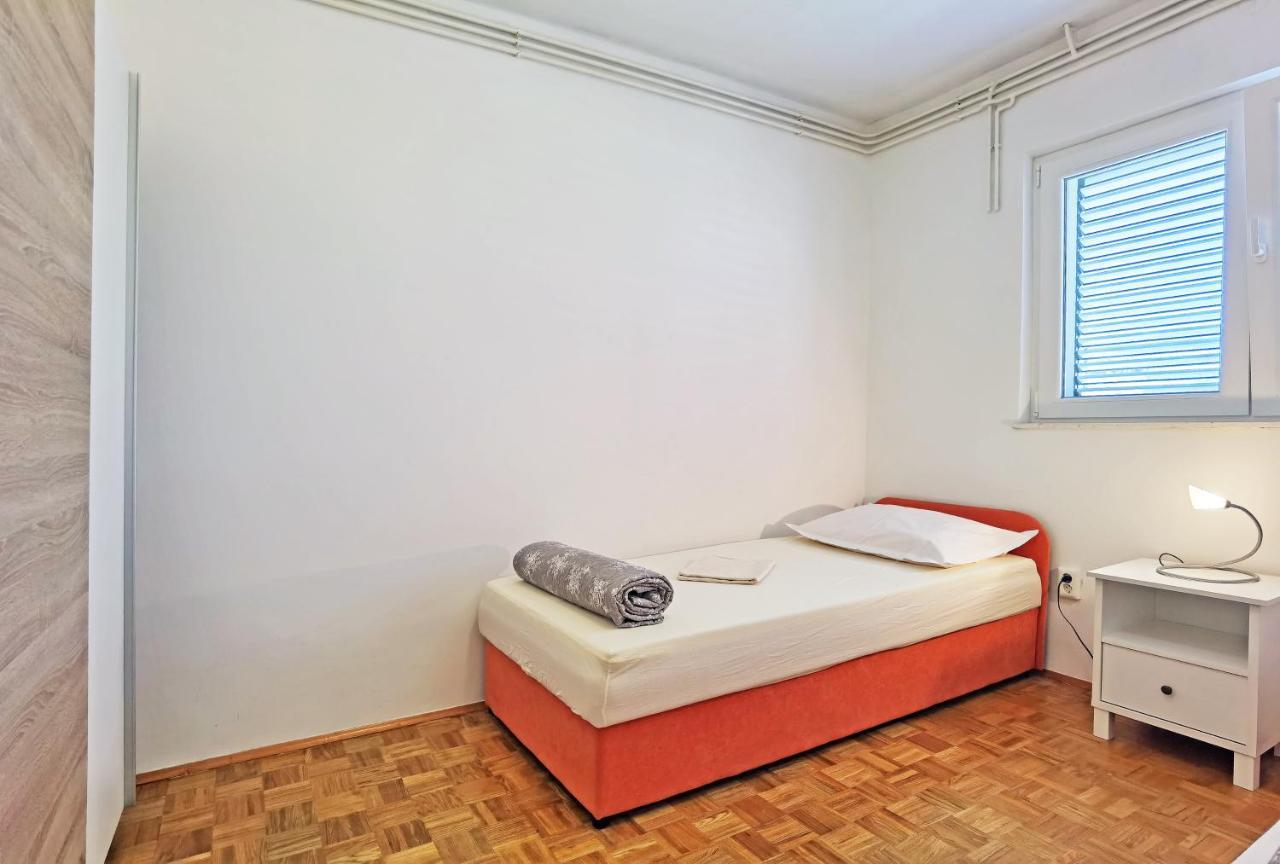 Apartman Danijela Vodice Luaran gambar