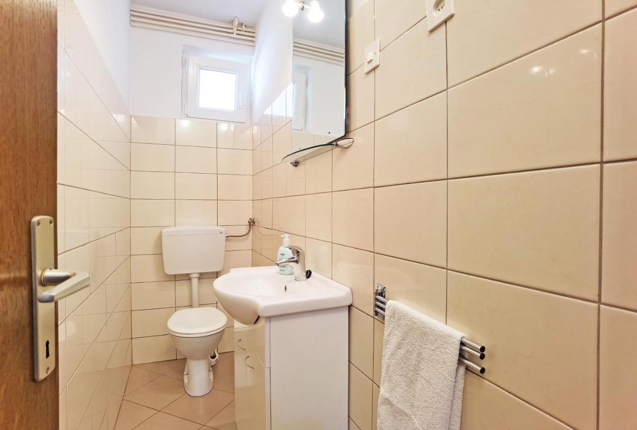 Apartman Danijela Vodice Luaran gambar