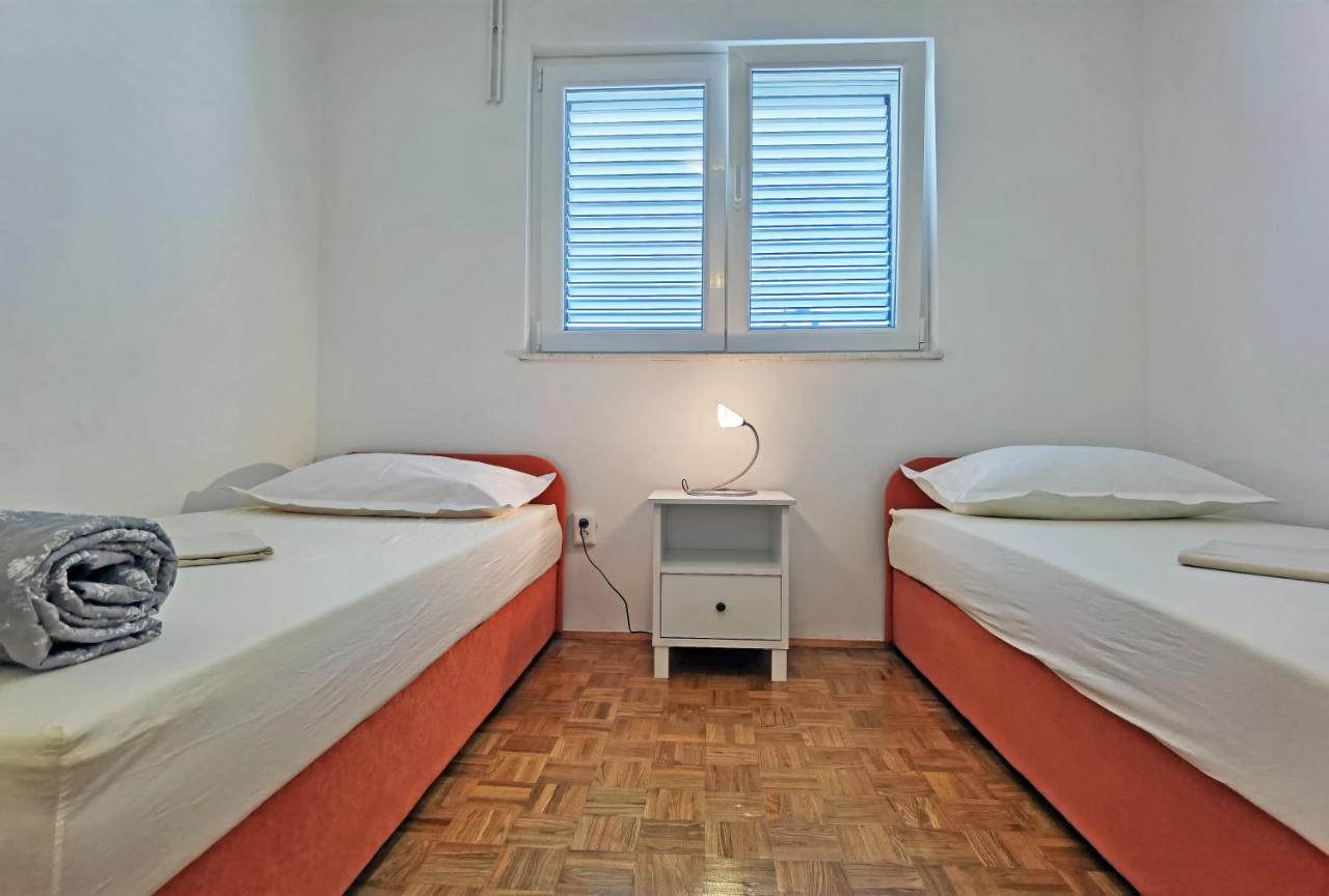 Apartman Danijela Vodice Luaran gambar