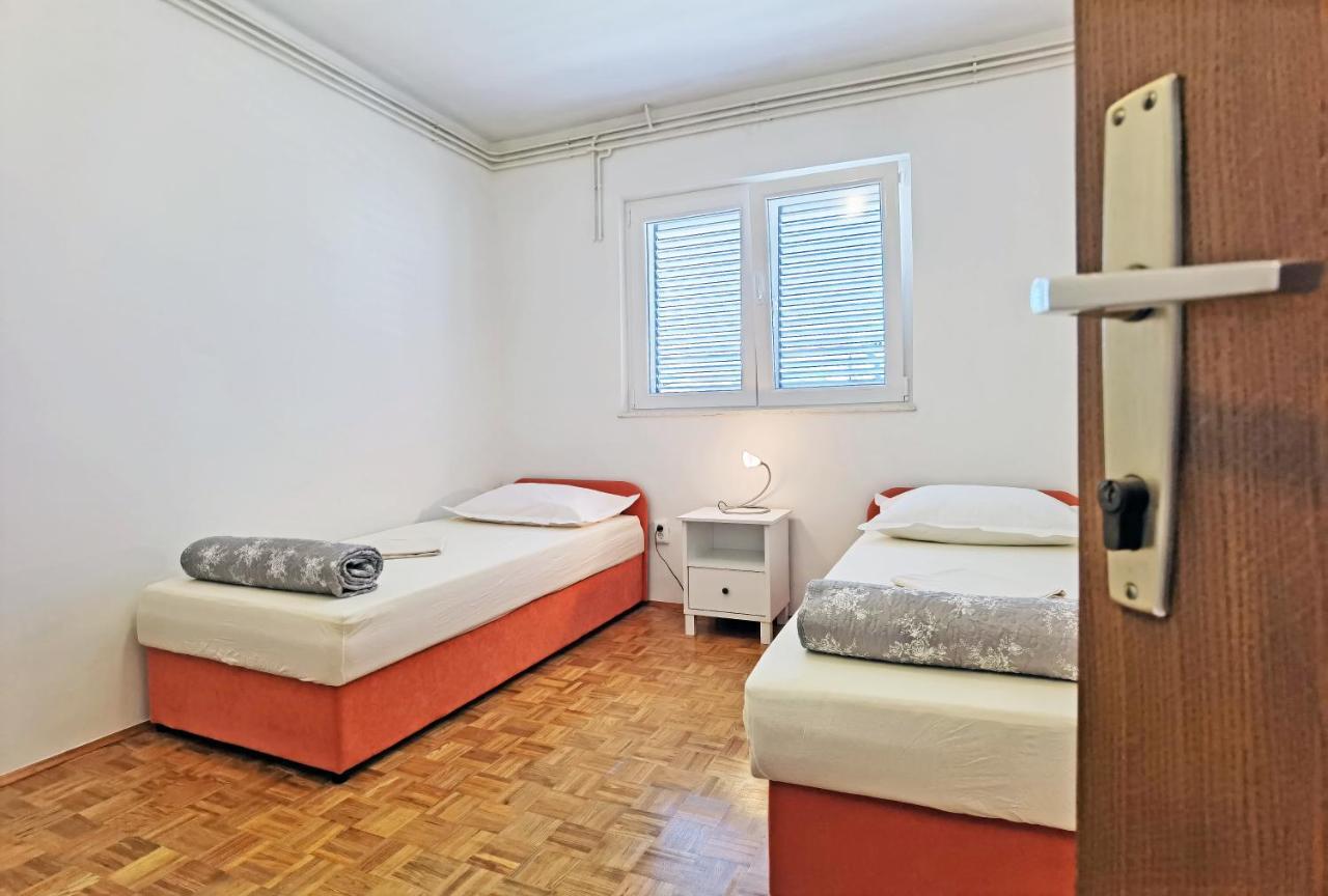 Apartman Danijela Vodice Luaran gambar