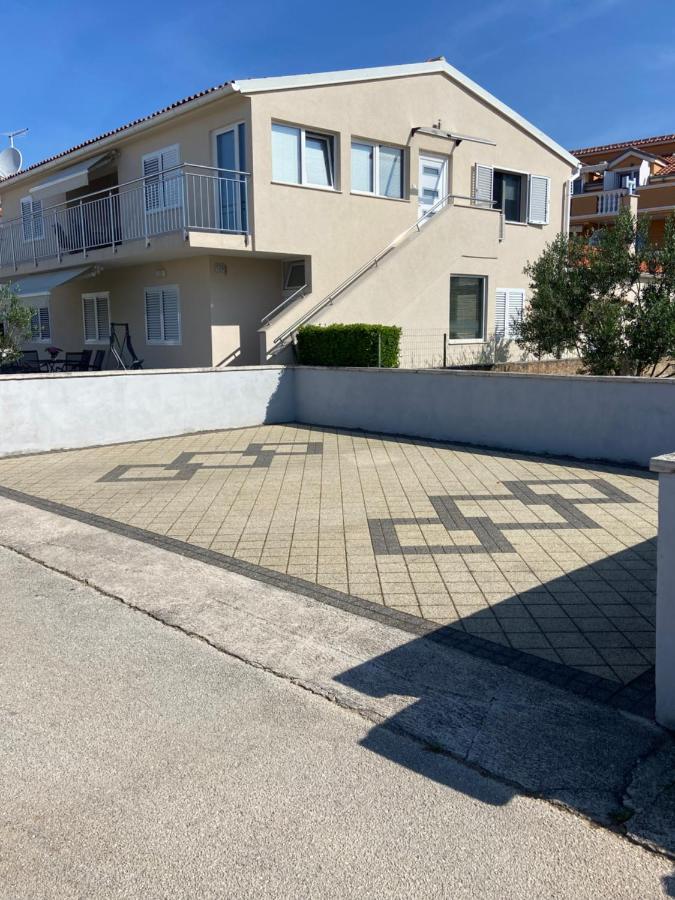 Apartman Danijela Vodice Luaran gambar